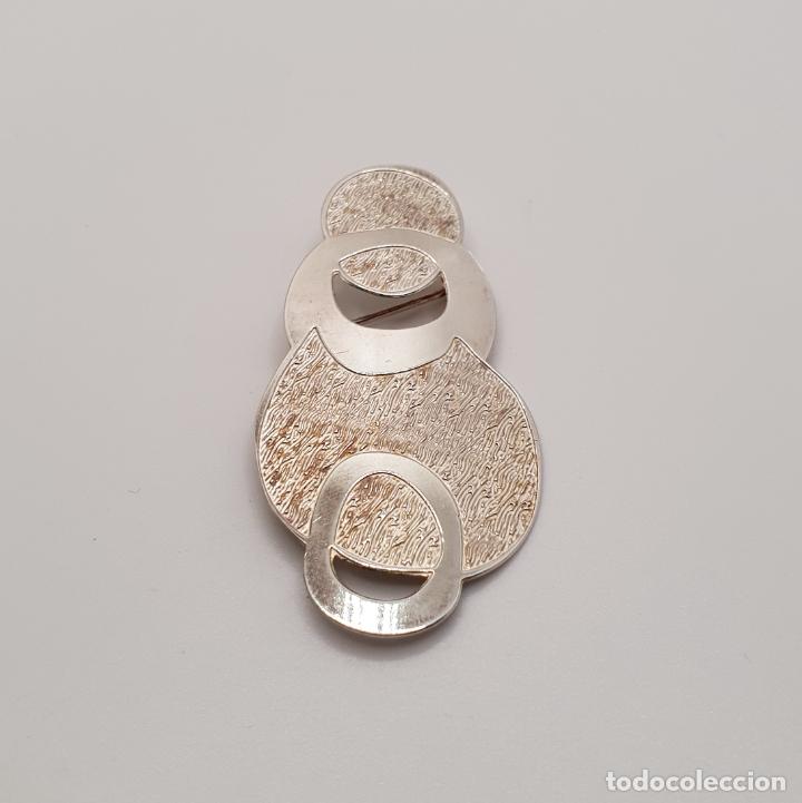 Joyeria: Precioso broche de dise&ntilde;o sofisticado en plata de ley con texturas combinadas. - Foto 5