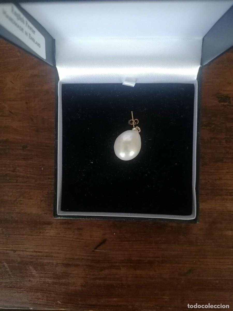 Joyeria: PENDIENTE GOTA PERLA CIERRE MARIPOSA ORO DROP PEARL EARRING WITH GOLD BUTTERFLY CLOSURE