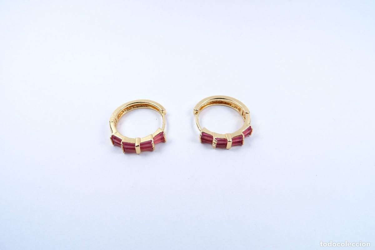 Joyeria: Pendientes en oro de 14k en forma de aro con rubis engastados en bisel - Foto 6