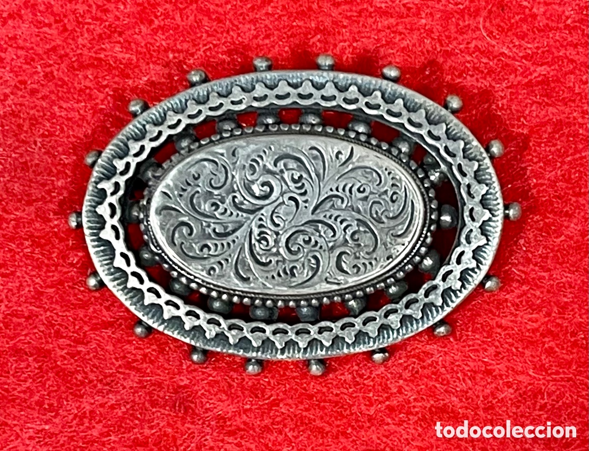 Joyeria: Bonito y antiguo broche en plata de ley. - Foto 1