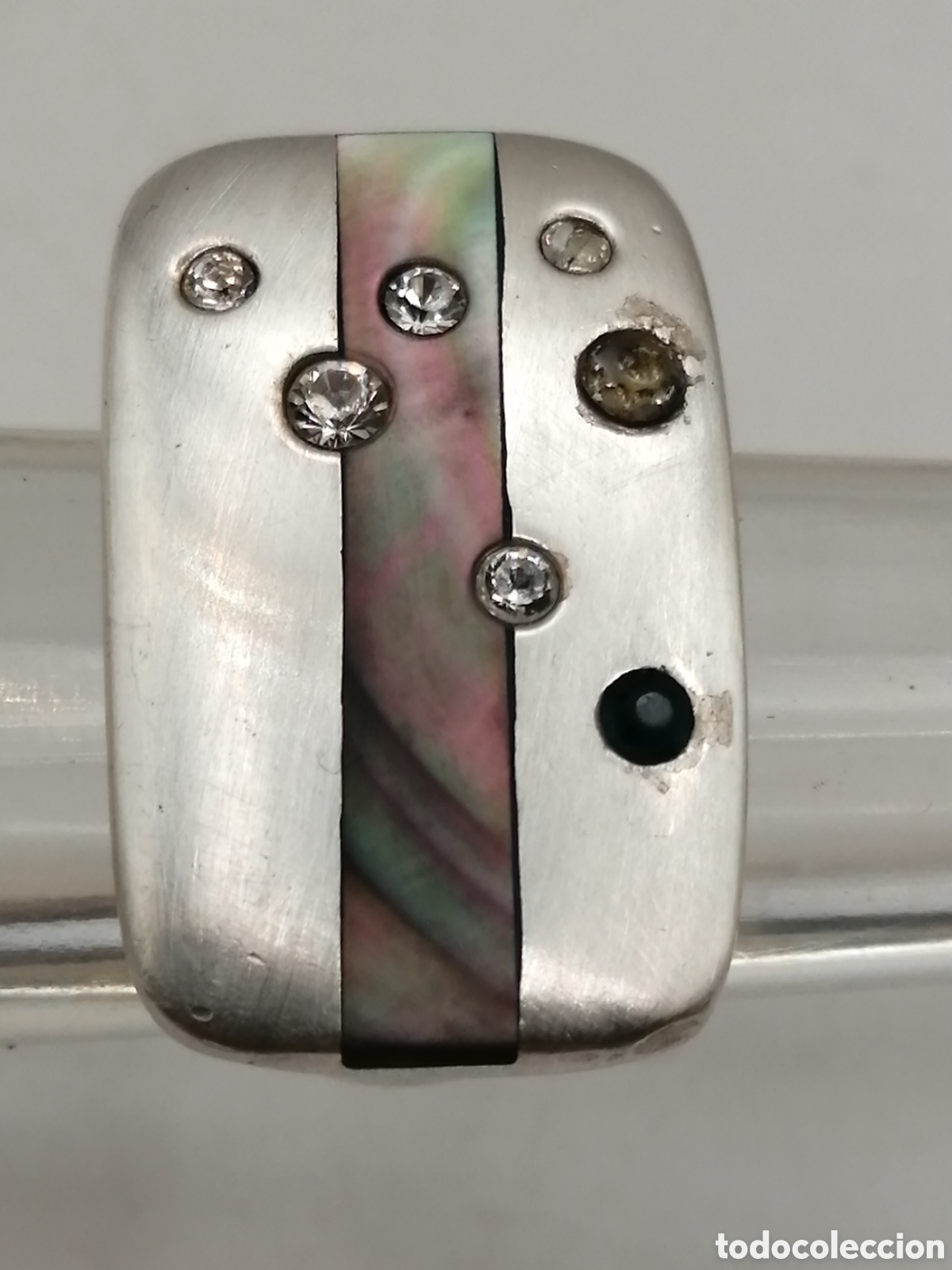 Joyeria: Monet. Anillo plata n&aacute;car y pedrer&iacute;a - Foto 2