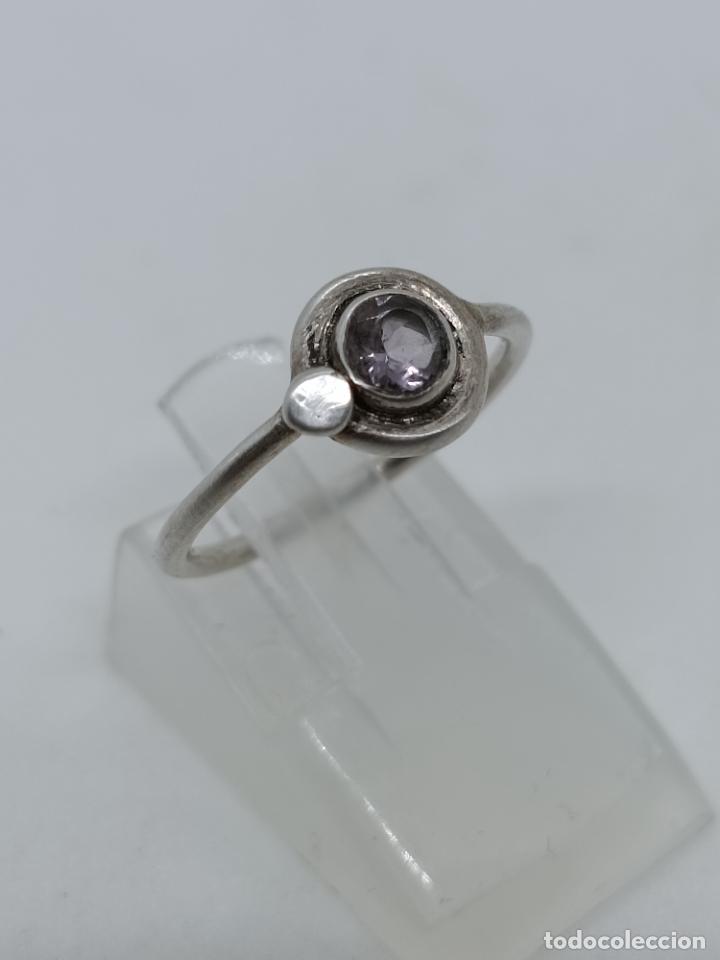 Joyeria: Sofisticado anillo antiguo en plata de ley contrastada con amatista. - Foto 2