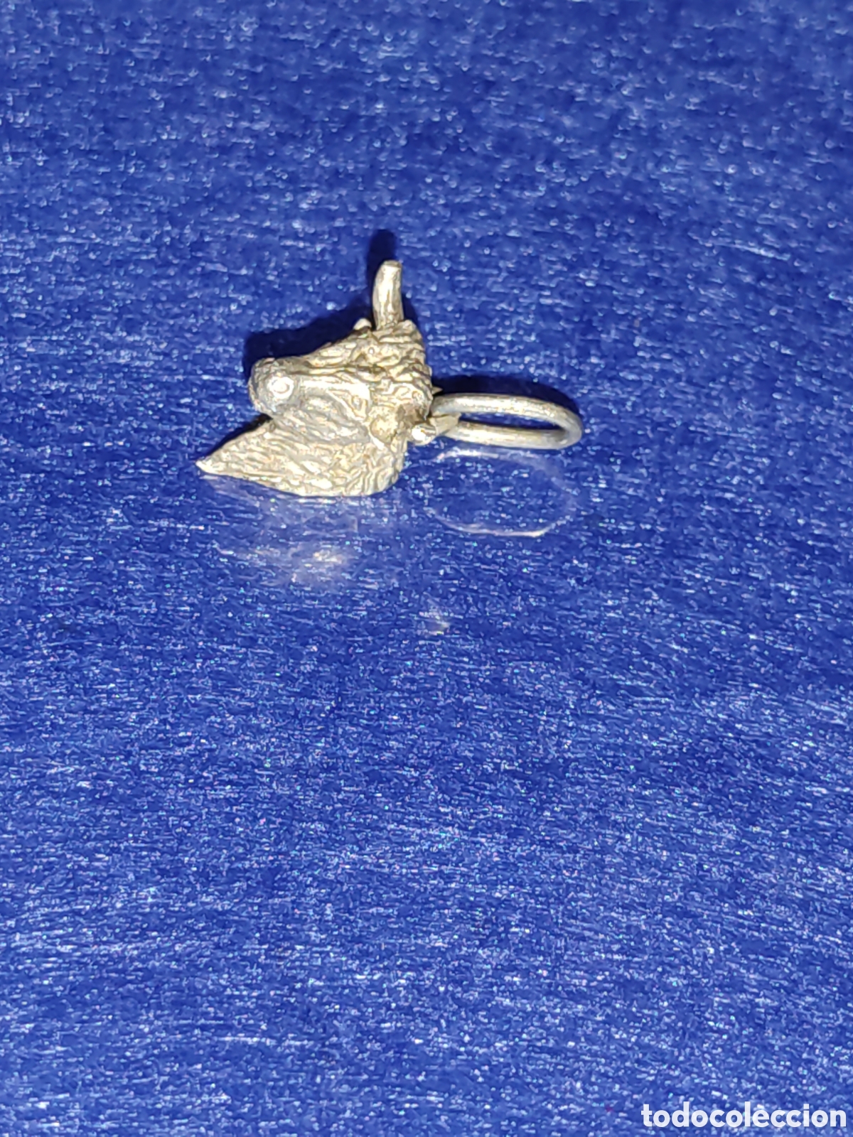 Joyeria: Colgante cabeza de toro de plata. - Foto 2