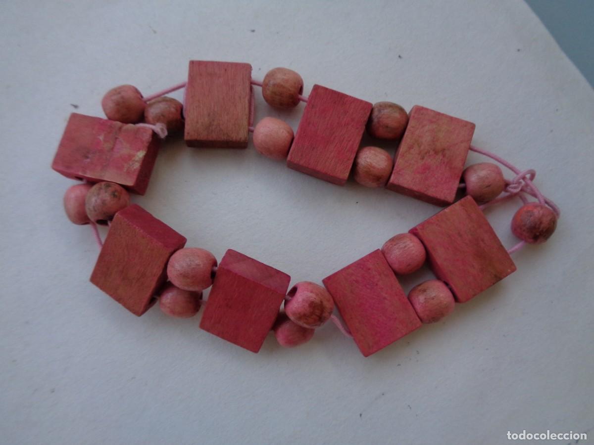Joyeria: PULSERA DE CUENTAS DE MADERA CON SANTOS Y VIRGENES - Foto 2