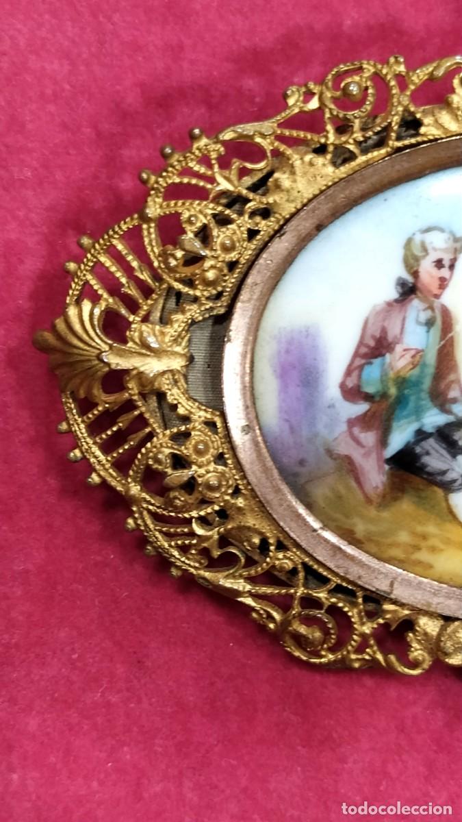 Joyeria: Broche oval en plata y filigrana - Foto 3