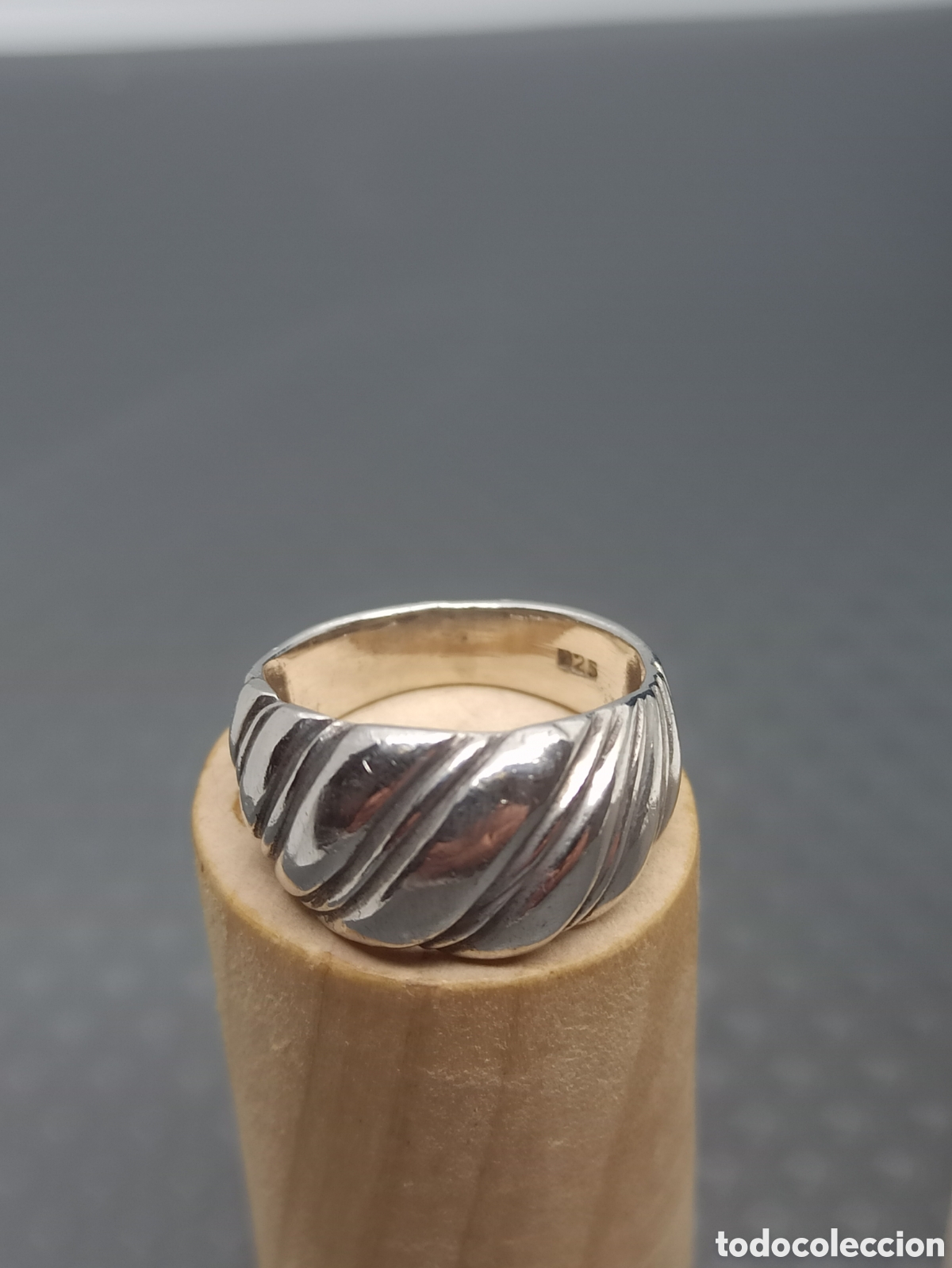 Joyeria: Anillo en plata de ley 925 - Foto 1