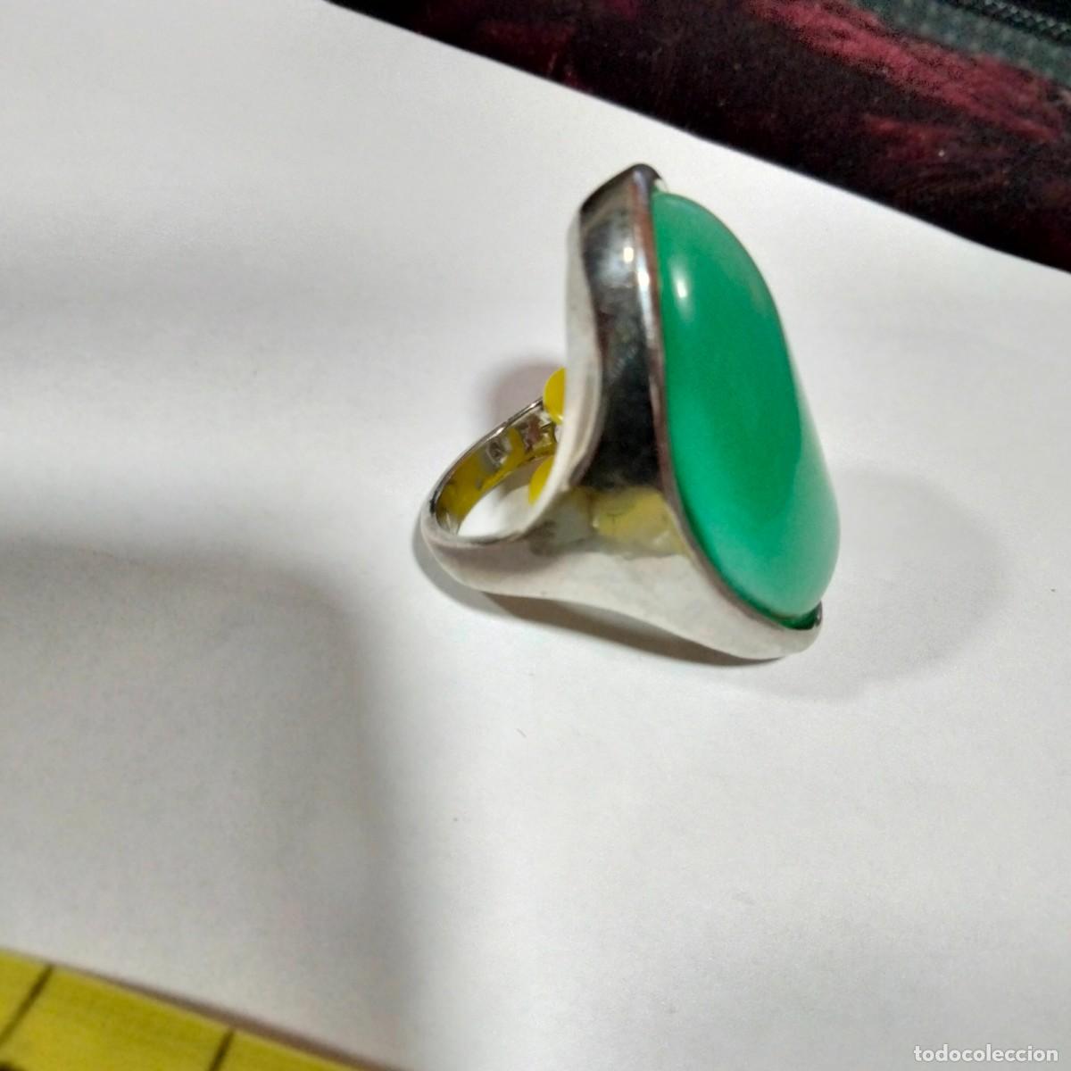 Joyeria: precioso anillo de metal y jade - Foto 3