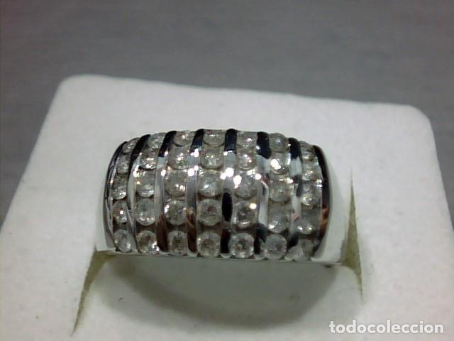Joyeria: anillo oro blanco 18 kts con diamantes - Foto 2