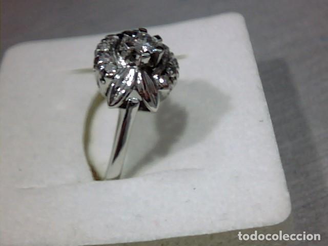 Joyeria: sortija oro blanco 18 kts y diamantes - Foto 2