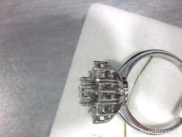 Joyeria: roseta de diamantes en oro 18 kts - Foto 2