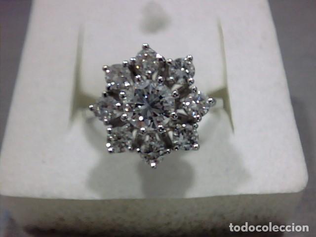 Joyeria: roseta de diamantes en oro 18 kts - Foto 3