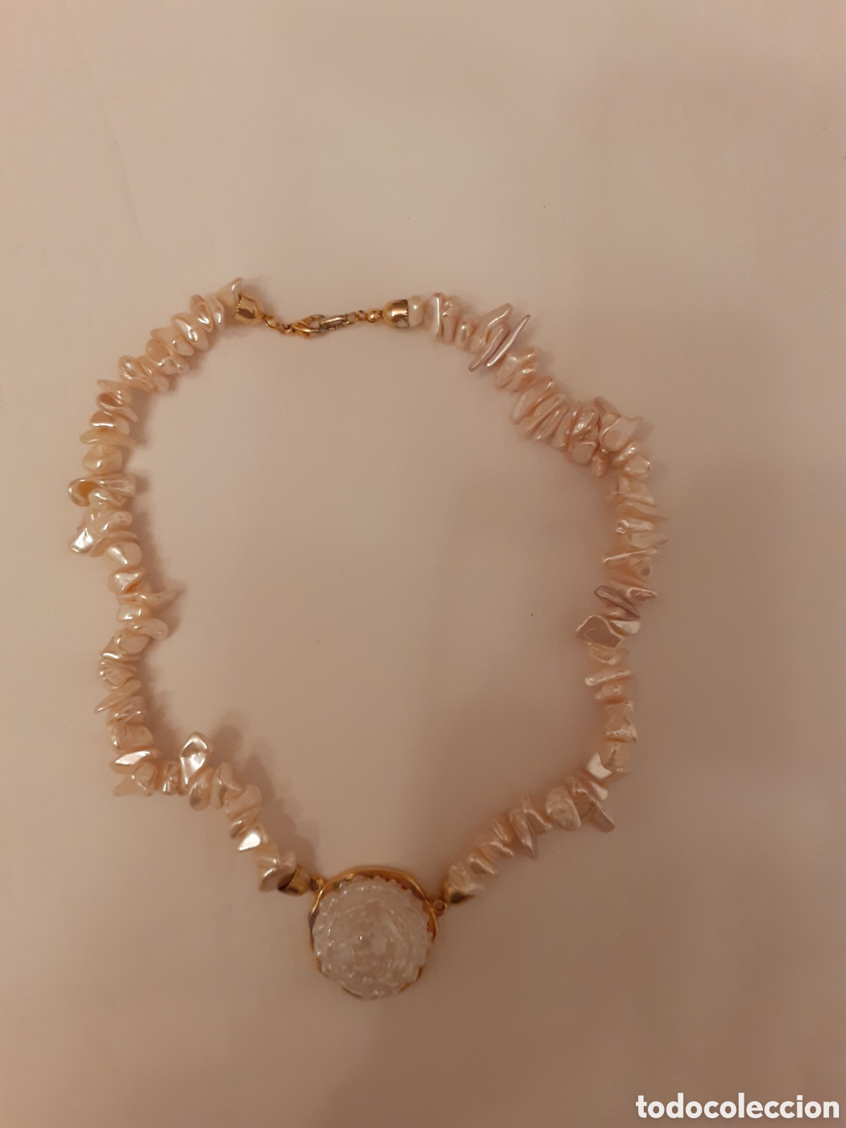 Joyeria: Collar perlado,tiene colgante central. - Foto 1