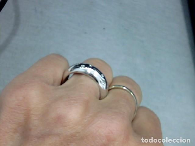Joyeria: anillo oro blanco 18 kts y diamantes - Foto 4