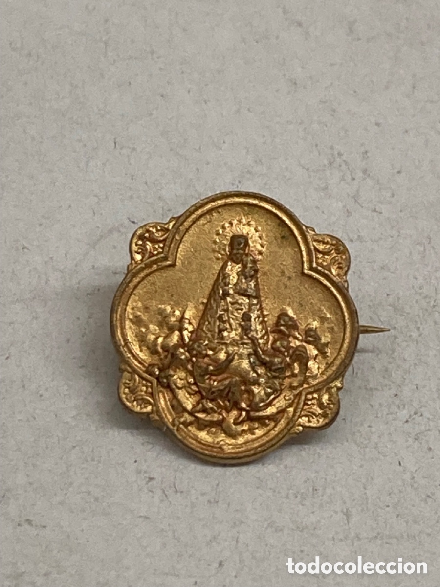 Joyeria: Broche religioso met&aacute;lico - Foto 1