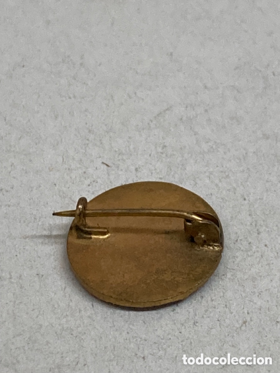 Joyeria: Broche religioso met&aacute;lico - Foto 2