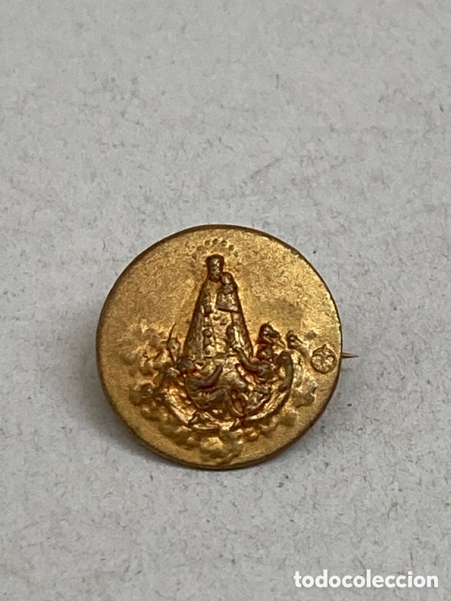 Joyeria: Broche religioso met&aacute;lico - Foto 1