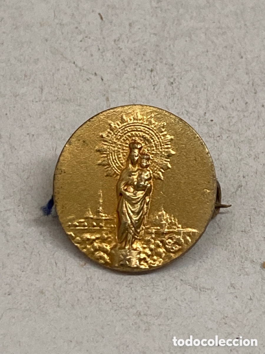 Joyeria: Broche religioso met&aacute;lico - Foto 1