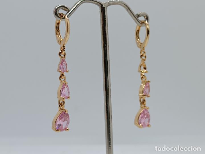 Joyeria: Sofisticados pendientes en oro chapado, muy elegantes, con circonitas rosas. - Foto 2