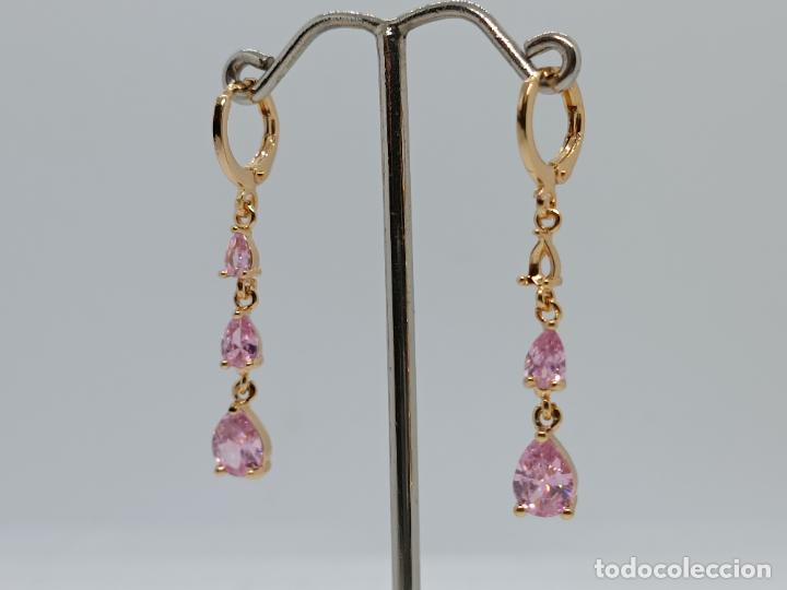 Joyeria: Sofisticados pendientes en oro chapado, muy elegantes, con circonitas rosas. - Foto 3