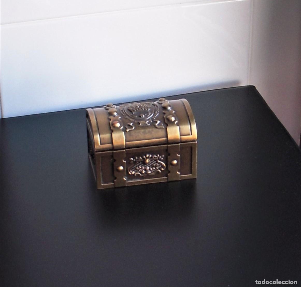Joyeria: PENDIENTES Y ANILLO DE ORO Y TOPACIOS - Foto 4