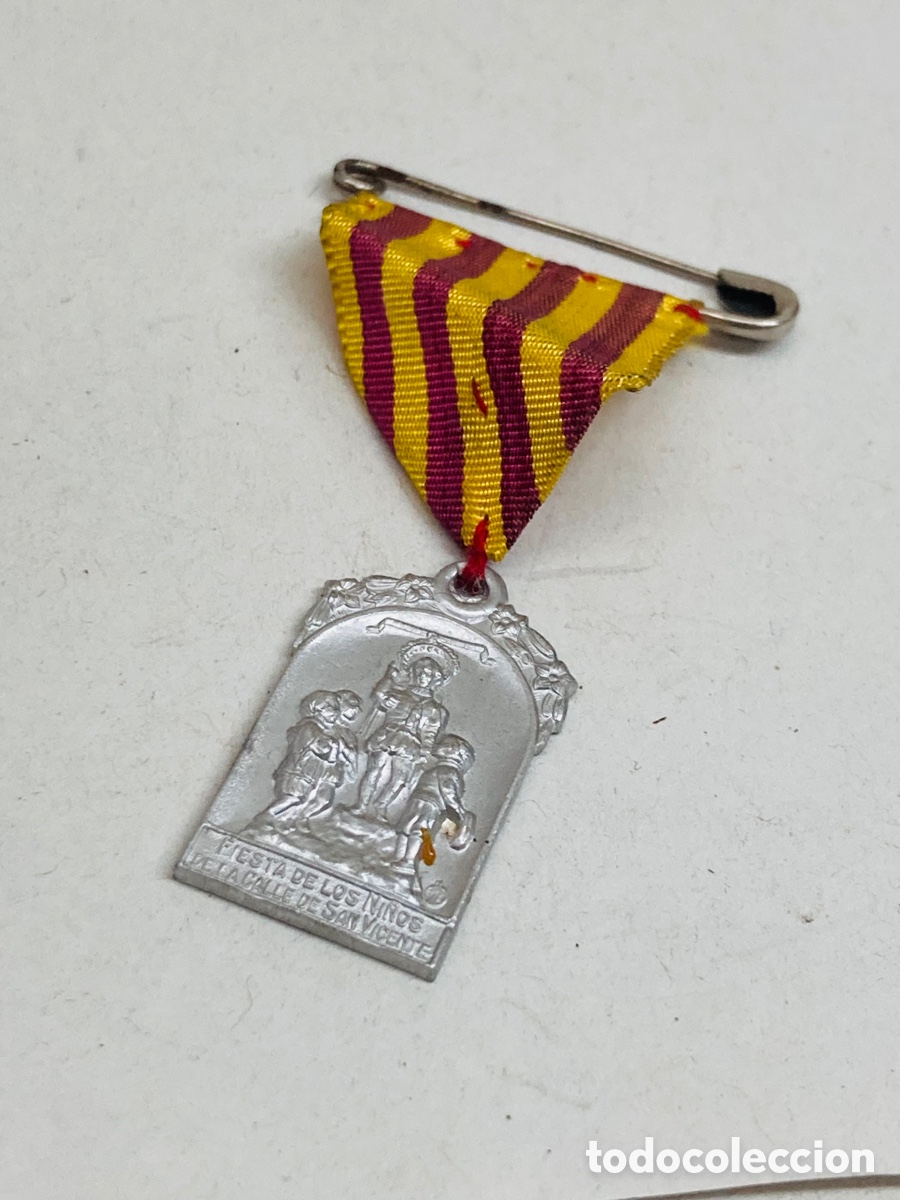 Joyeria: Broche de metal religioso - Foto 1