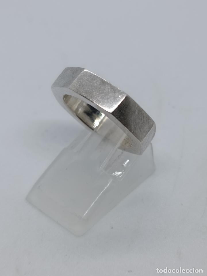 Joyeria: Original anillo antiguo en plata de ley contrastada con forma de tuerca. - Foto 3