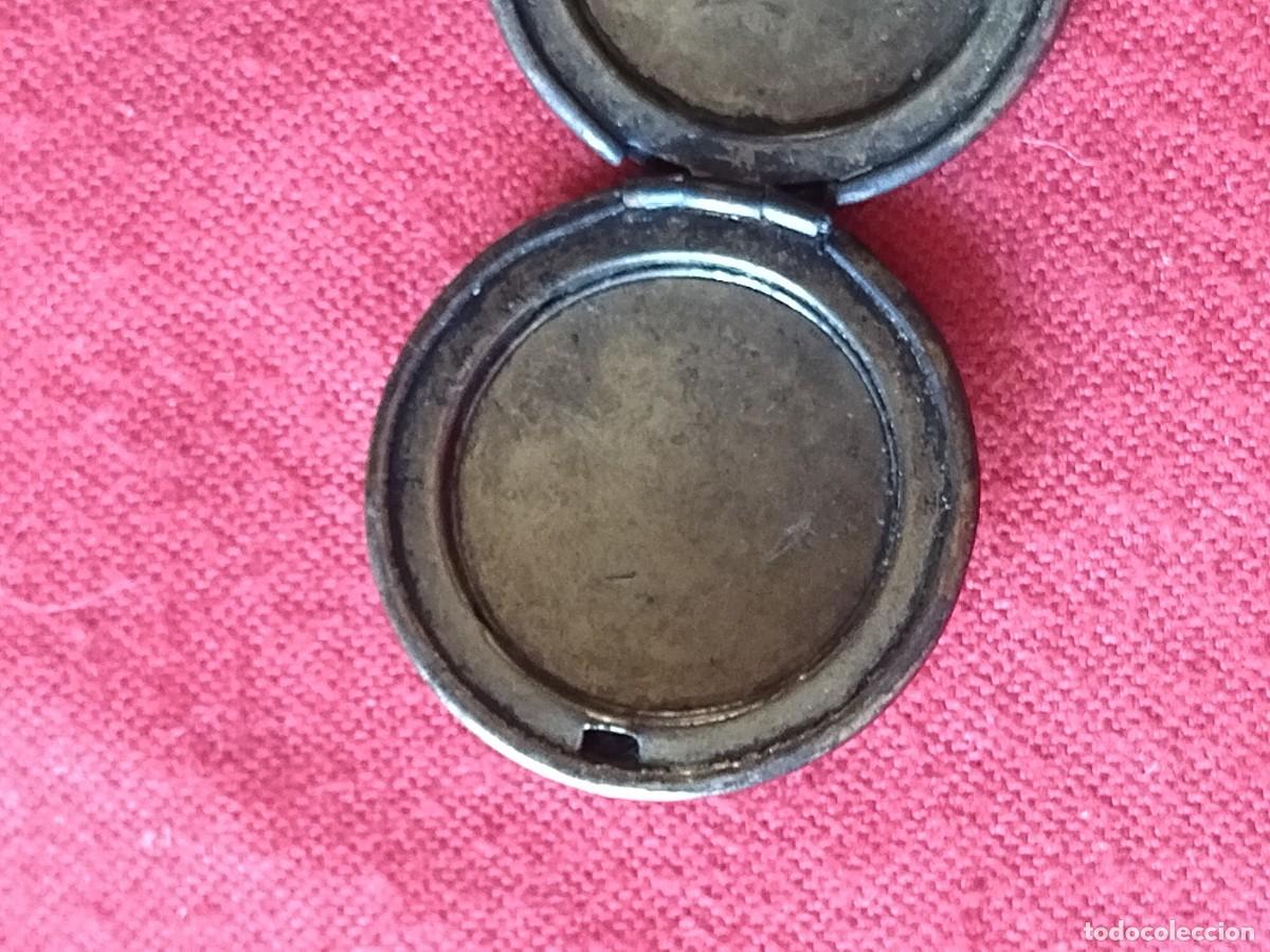 Joyeria: relicario con calavera y espadas piratas - Foto 7