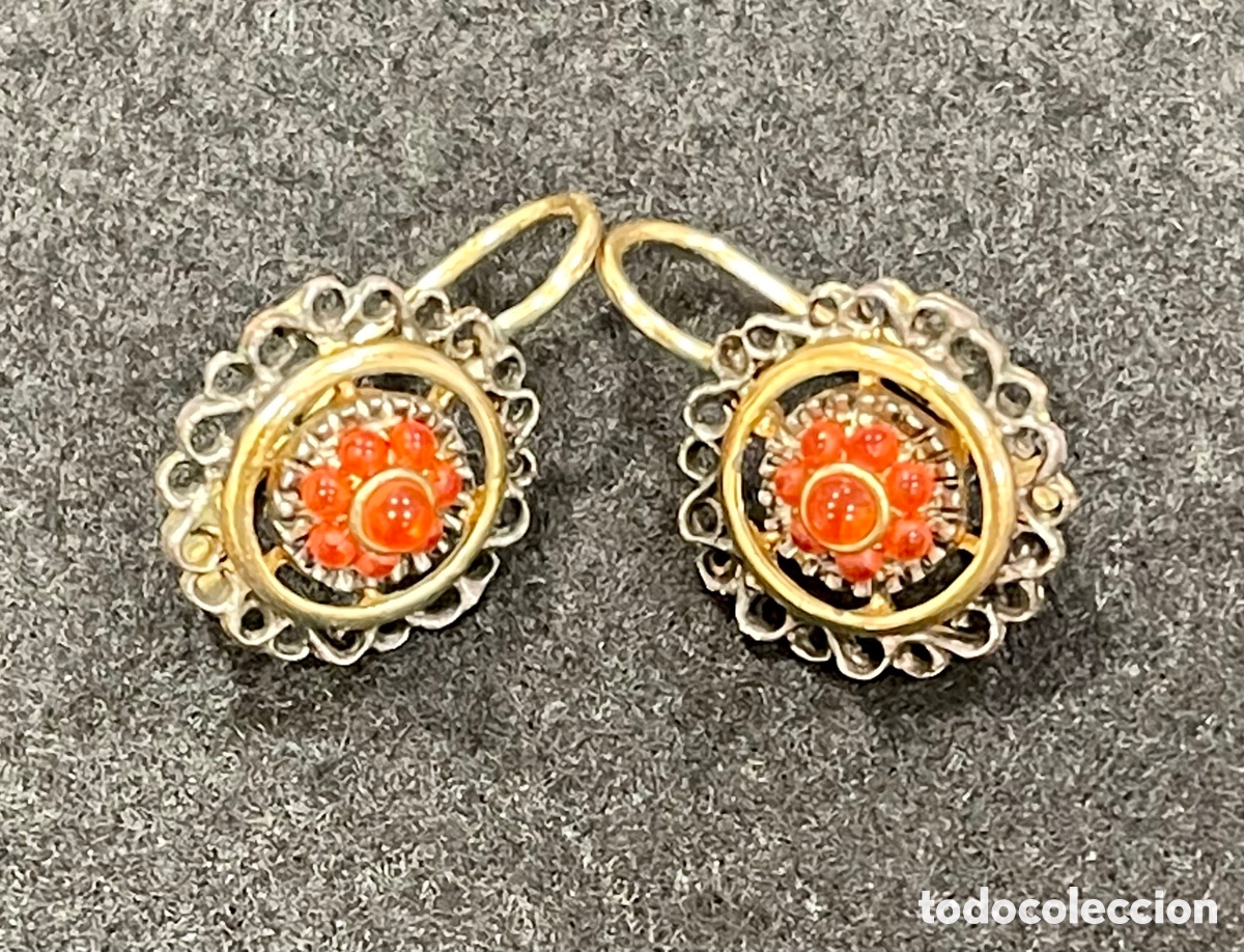 Schmuck: Antiguos y bonitos pendientes Chapados en oro de ley.