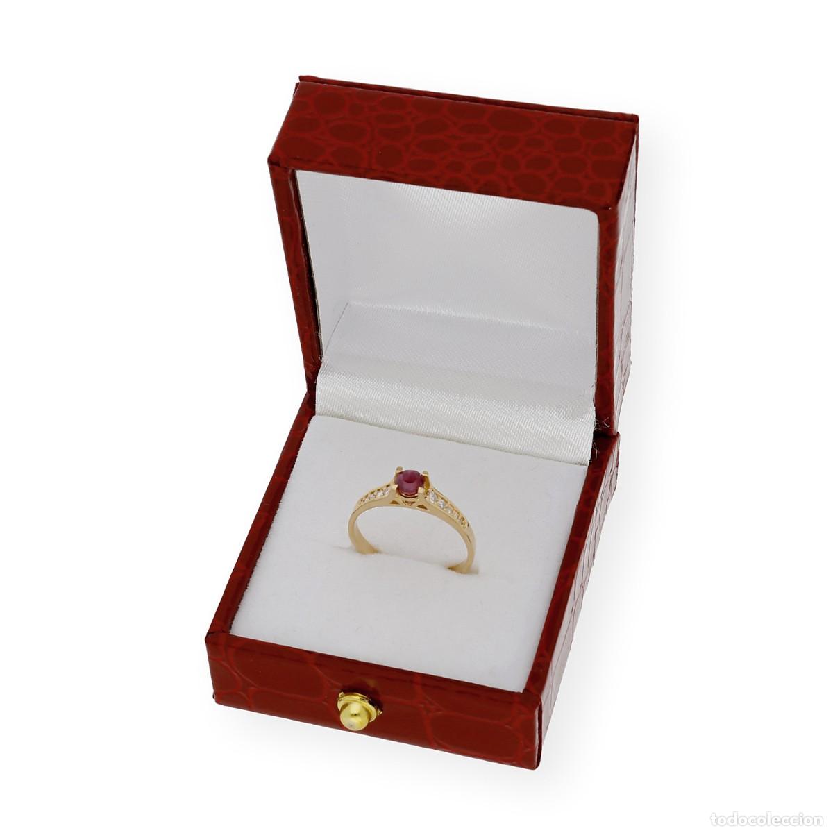 Joyeria: Anillo Oro 18K con Diamantes y Rub&iacute; - Foto 2
