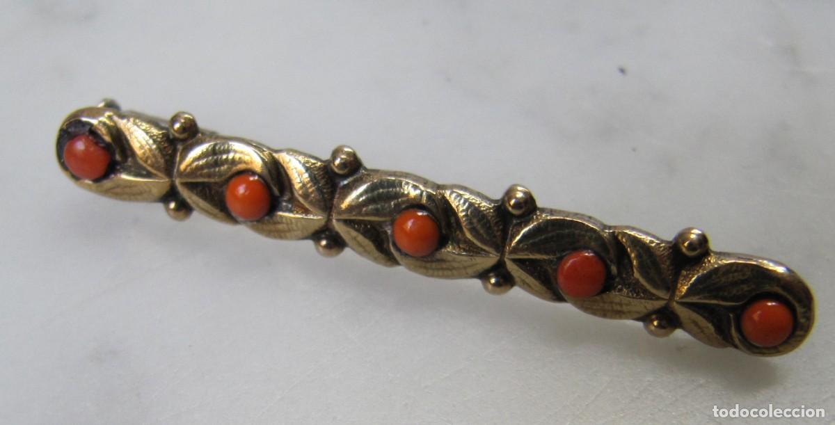 Joyeria: Broche barrita de plata y coral - Foto 1