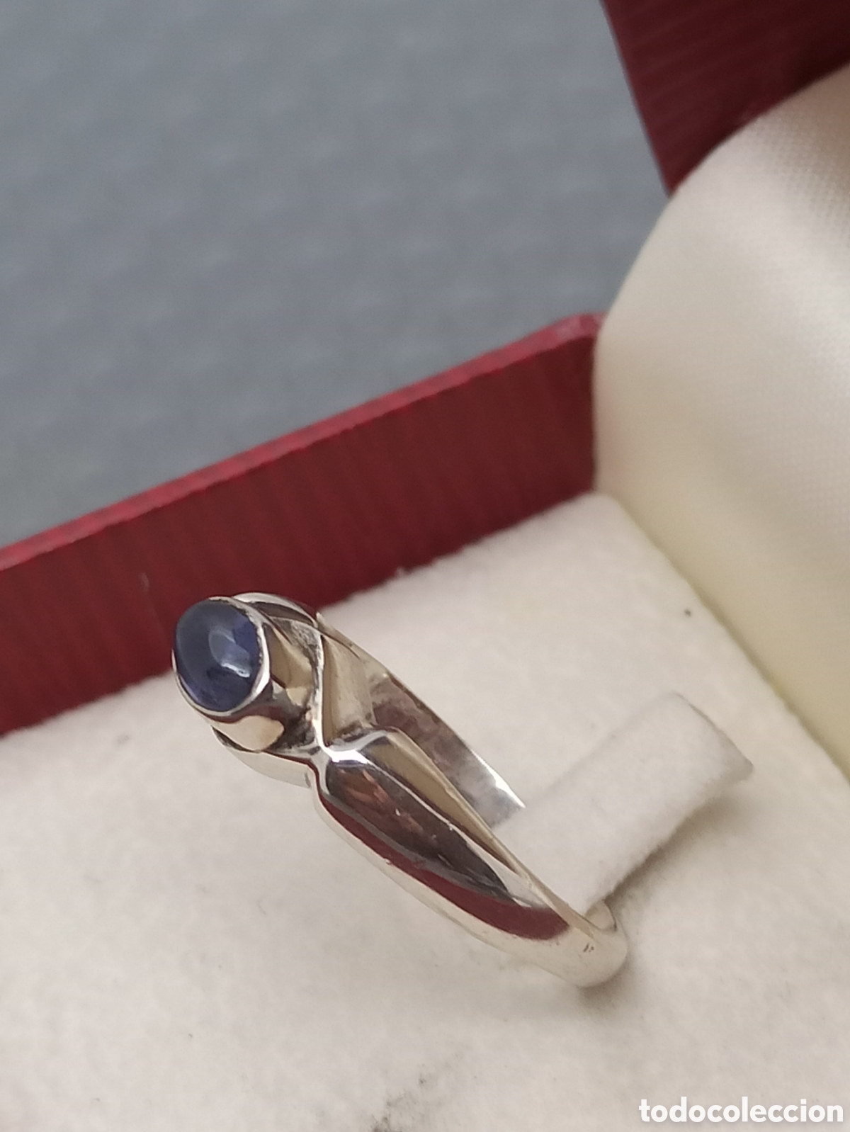 Joyeria: Anillo en Plata de Ley 925 y piedra azul - Foto 2