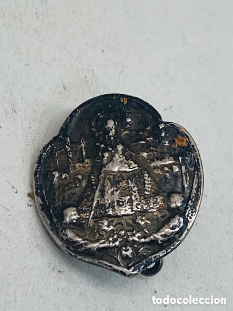 Joyeria: Broche religioso de plata/b24 - Foto 1