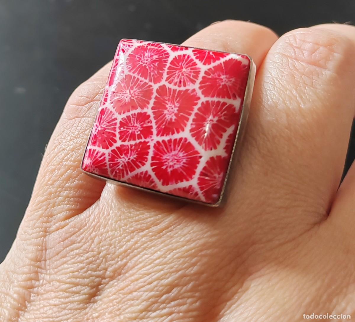 Joyeria: Anillo en Plata de Ley y Coral Esponja - Foto 1