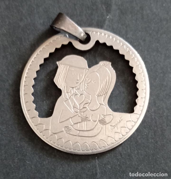 Joyeria: MEDALLON FIGURAS. COLGANTE. - Foto 1
