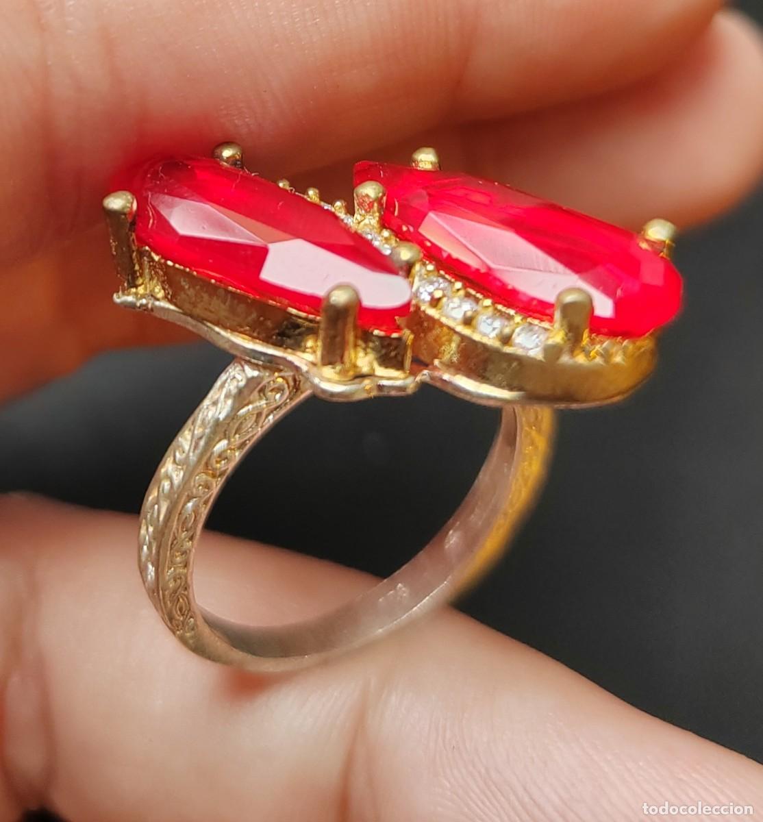 Joyeria: Anillo en Plata de Ley 925, Circonitas y Rub&iacute;es - Foto 1