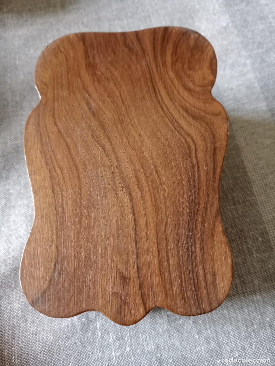 Joyeria: Antiqu&iacute;sima caja en madera de pulsera y pendientes. - Foto 3