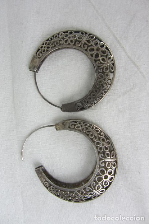 Joyeria: Pendientes de aro de plata de ley siglo XX - Foto 2
