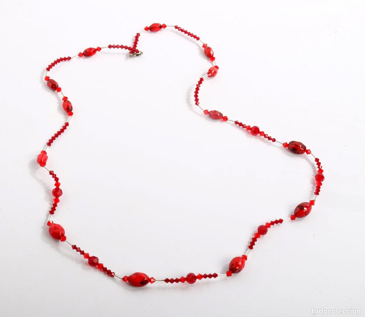 Joyeria: Collar largo con abalorios rojos - Foto 1