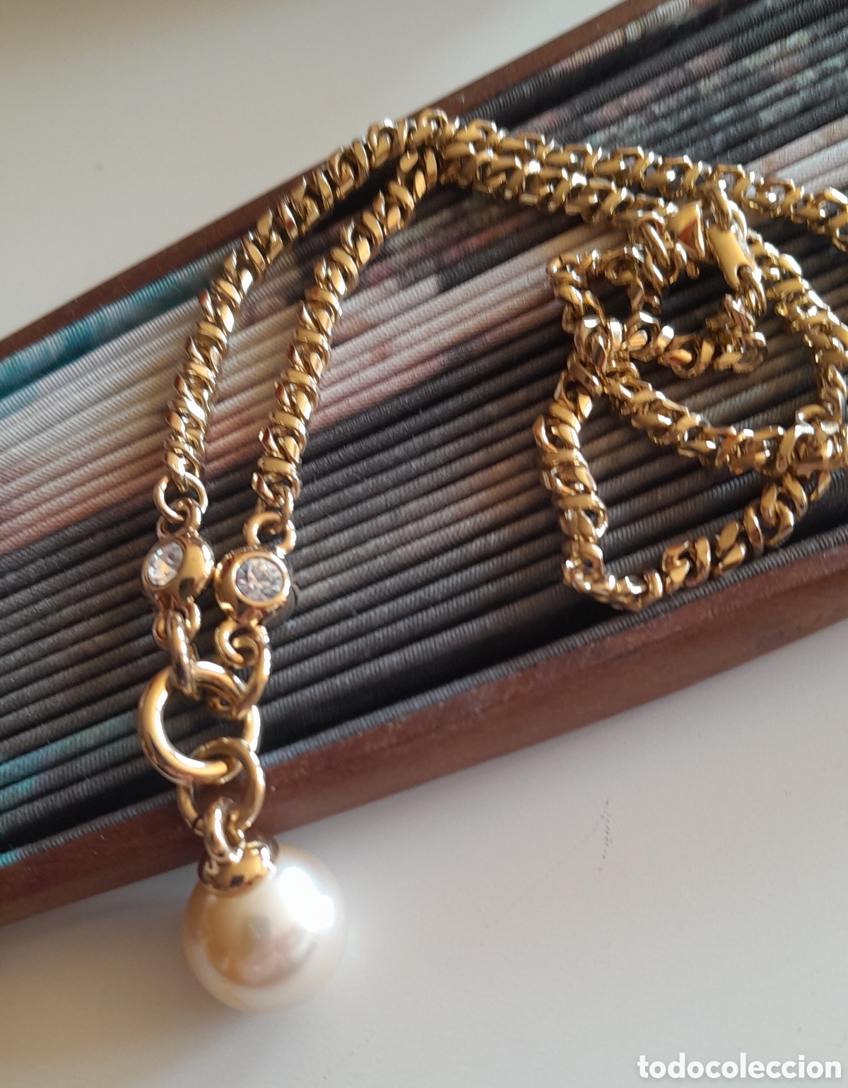 Joyeria: GARGANTILLA CHAPADA EN ORO CON CRISTAL Y PERLA IRISADA DE MALLORCA - Foto 5