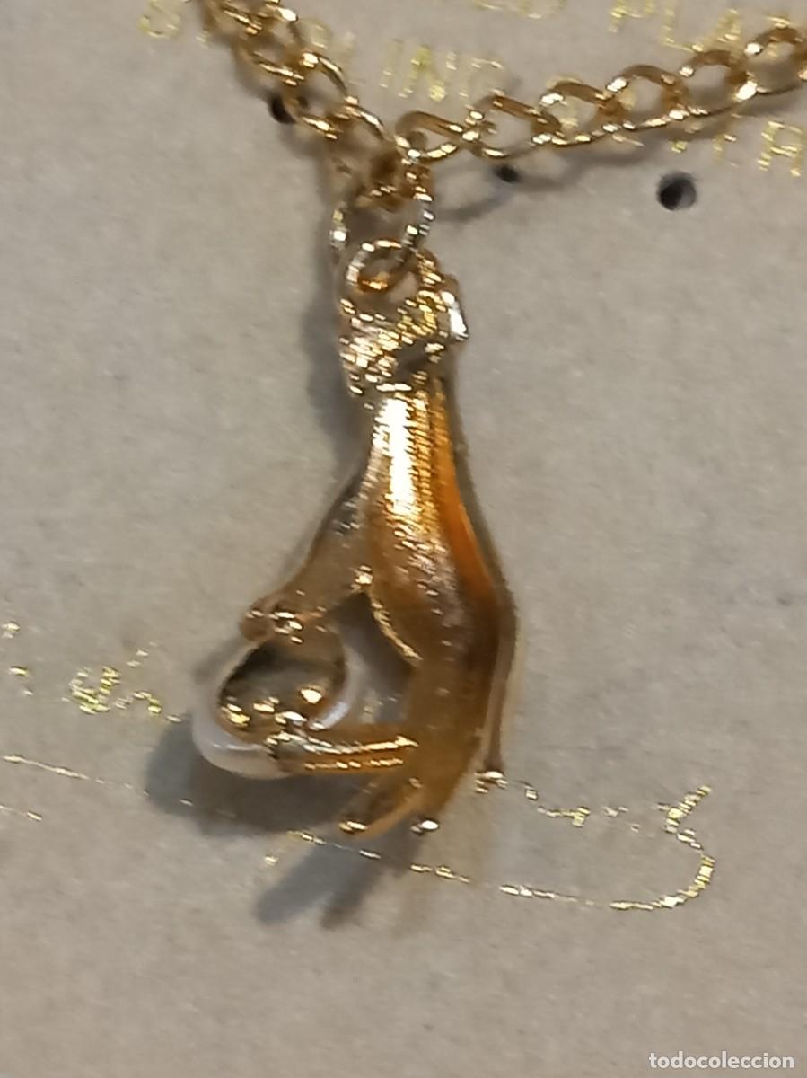 Joyeria: COLGANTE (MANO CON PERLA) plata chapada. Cadena. - Foto 4