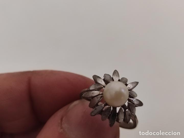 Joyeria: Anillo en Metal Plateado y Perla - Foto 2