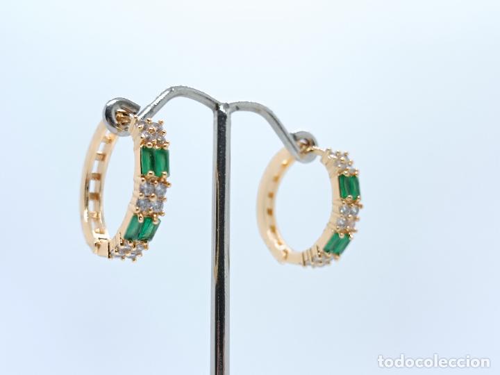 Joyeria: Pendientes en oro amarillo de 14k con esmeraldas - Foto 2