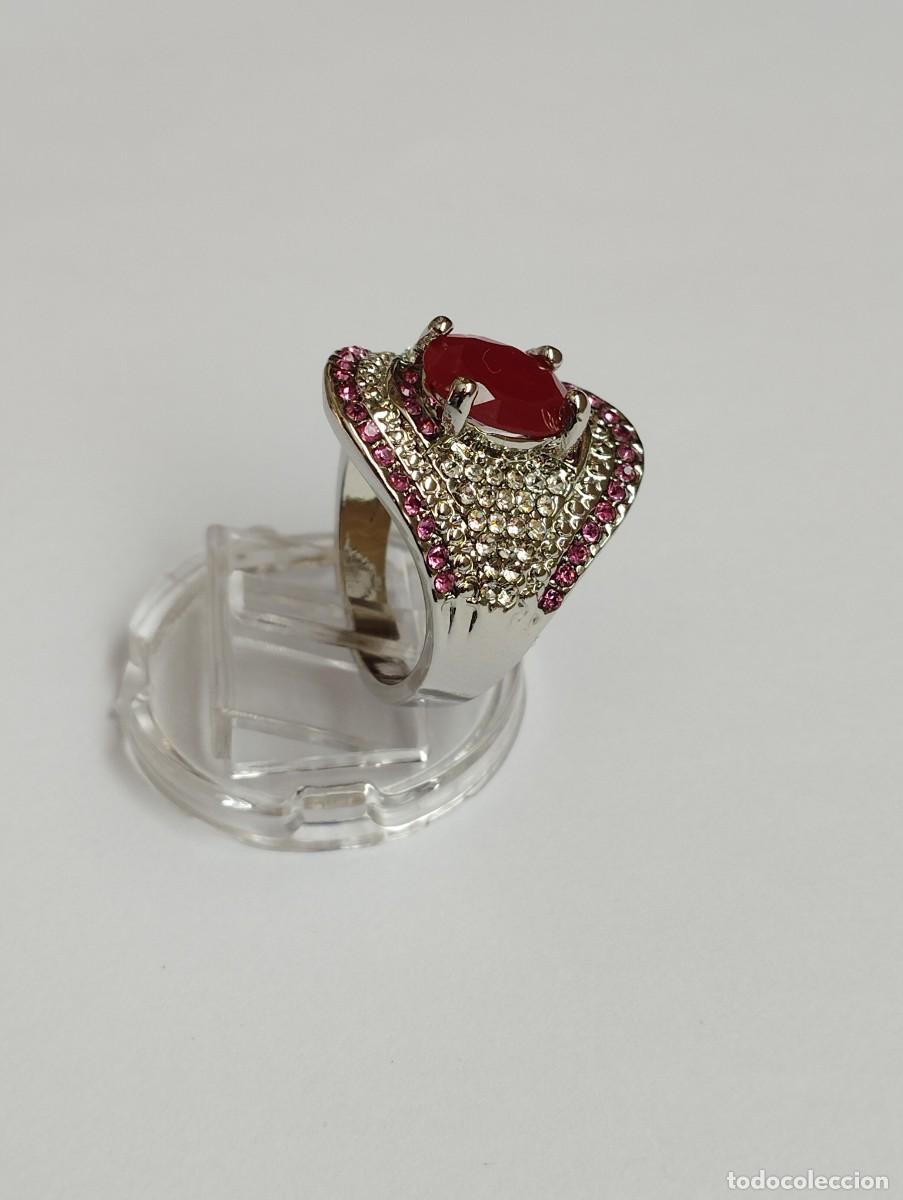 Joyeria: Espectacular anillo estilo Art Dec&oacute; con pedrer&iacute;a - Foto 3