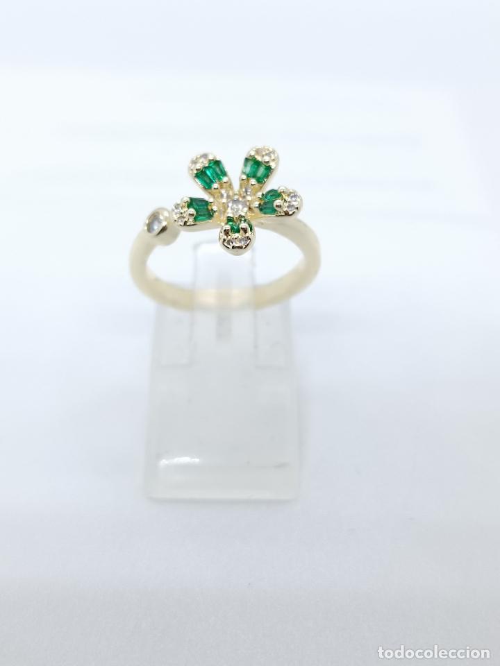 Joyeria: Elegante anillo en oro amarillo con esmeraldas - Foto 3