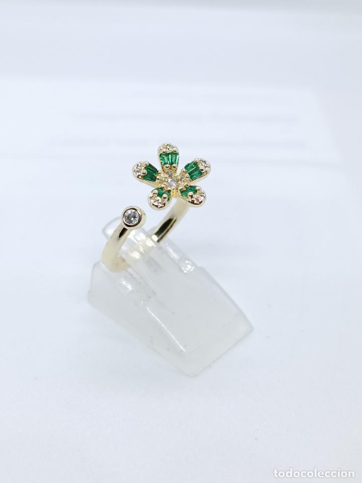 Joyeria: Elegante anillo en oro amarillo con esmeraldas - Foto 1