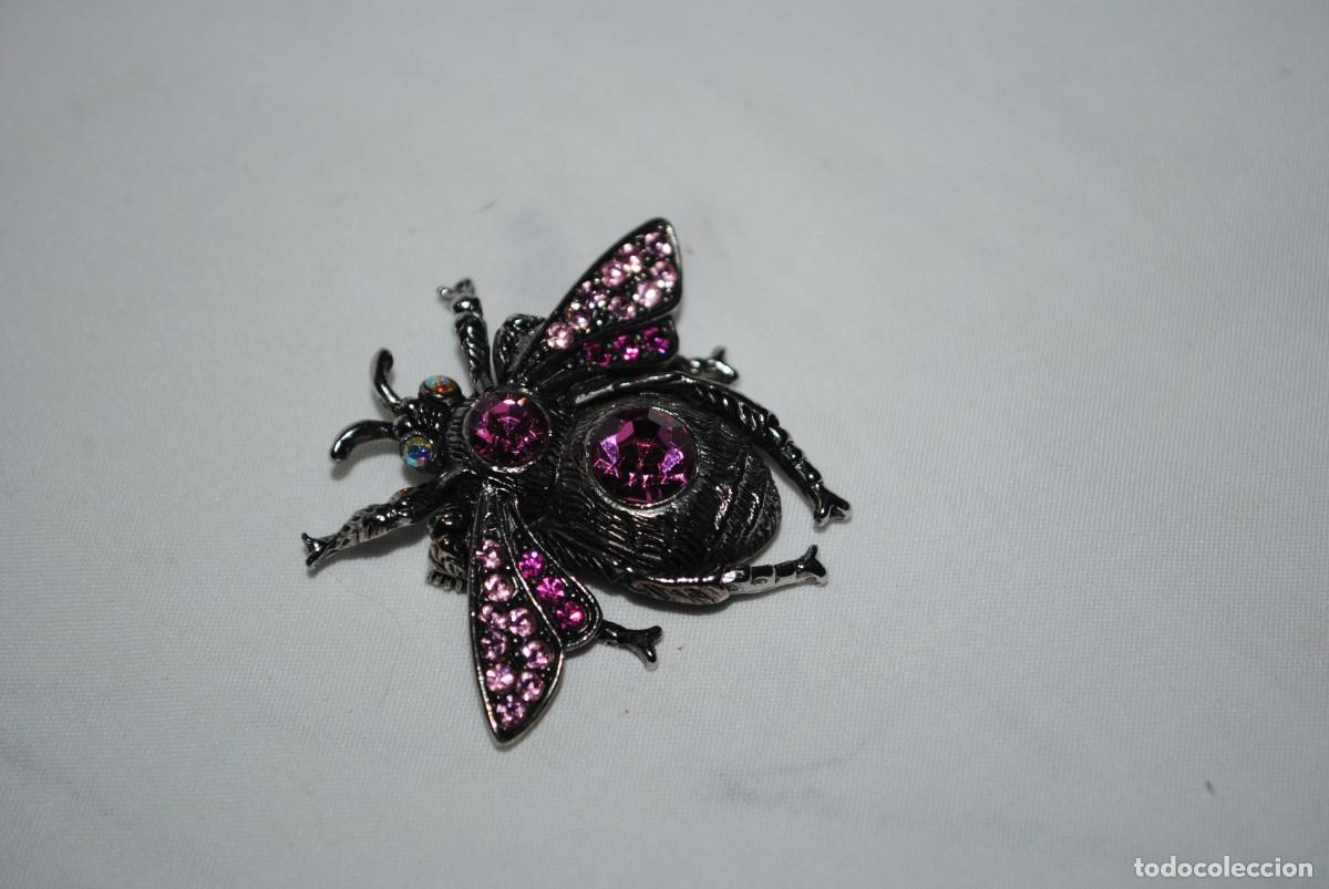 Joyeria: BROCHE ANTIGUO , EN FORMA DE MOSCARDON . - Foto 2