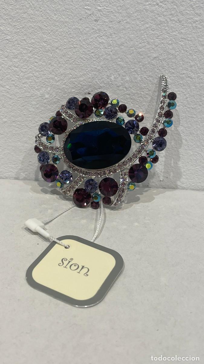 Joyeria: BROCHE MORADO NUEVO CON ETIQUETAS - Foto 1