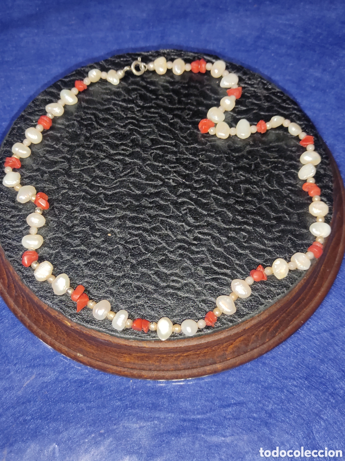 Joyeria: Collar de perlas y trocitos de coral.Vintage. - Foto 1