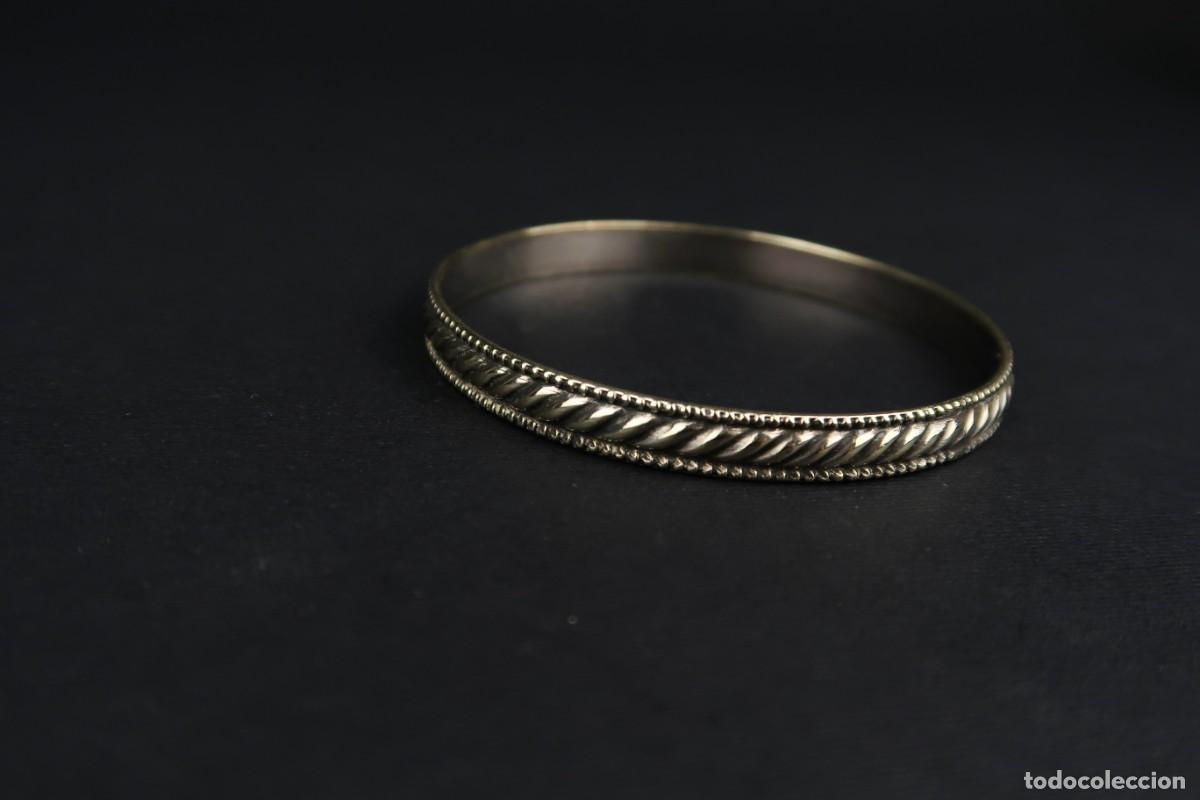 Joyeria: Antiguo Brazalete de Plata - Foto 2