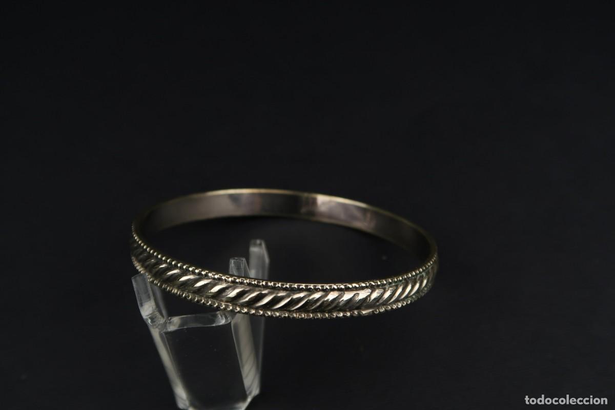 Joyeria: Antiguo Brazalete de Plata - Foto 3